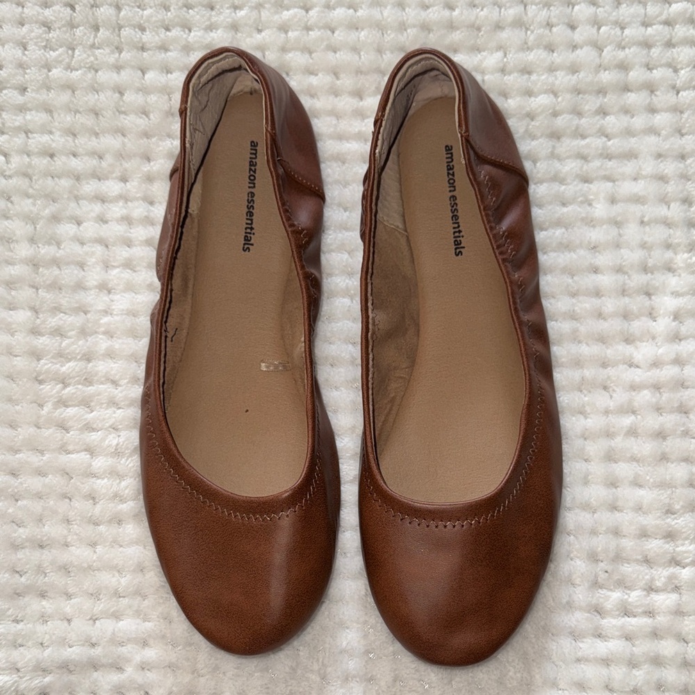 🥿 Amazon Essentials Brown Ballet Flats – Women’s Size 10.5